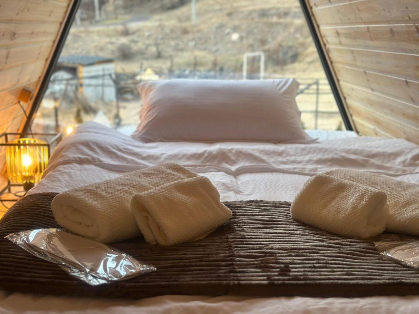 Vardzia Glamping Bagian luar foto