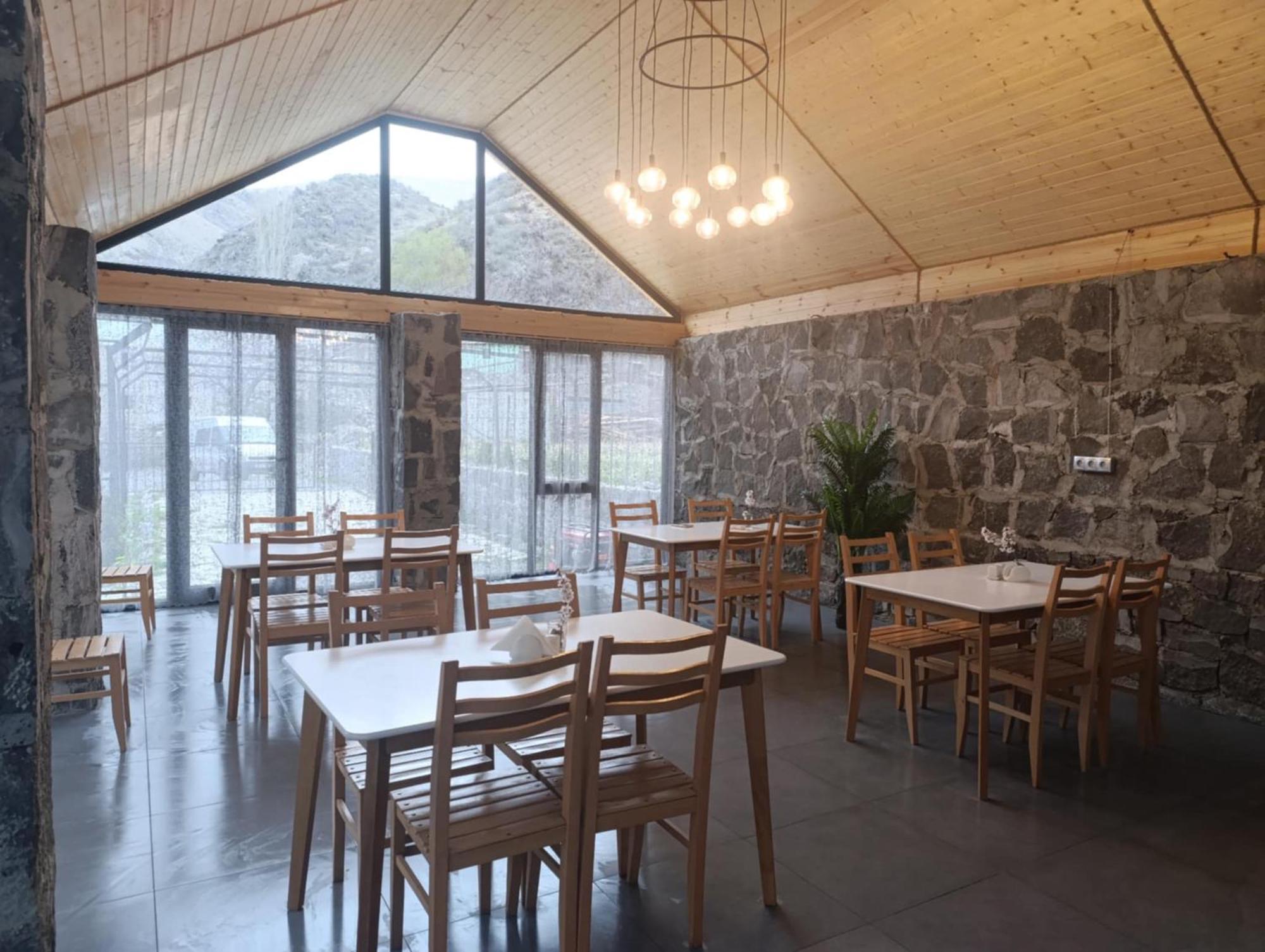 Vardzia Glamping Bagian luar foto